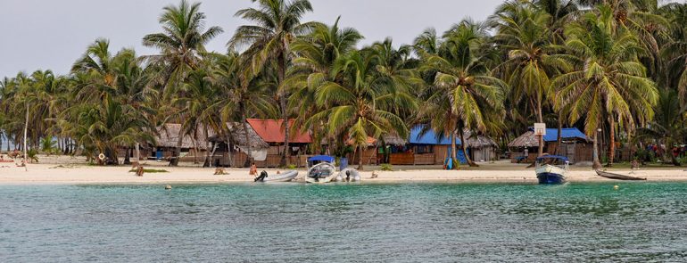 panama's tropical islands